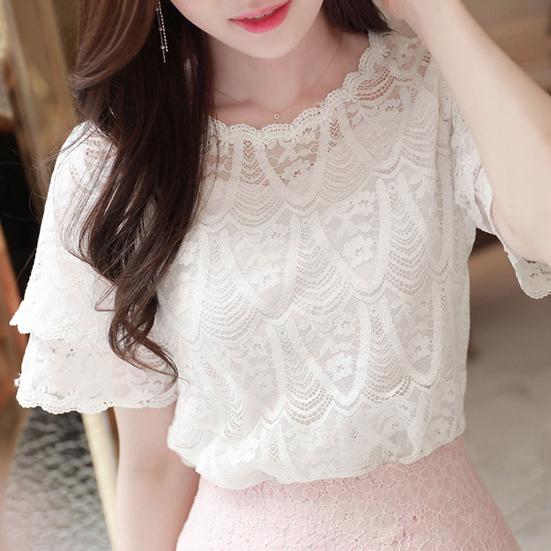 蕾丝上衣女夏季2022年新款白色短袖雪纺衫时尚圆领洋气镂空小衫