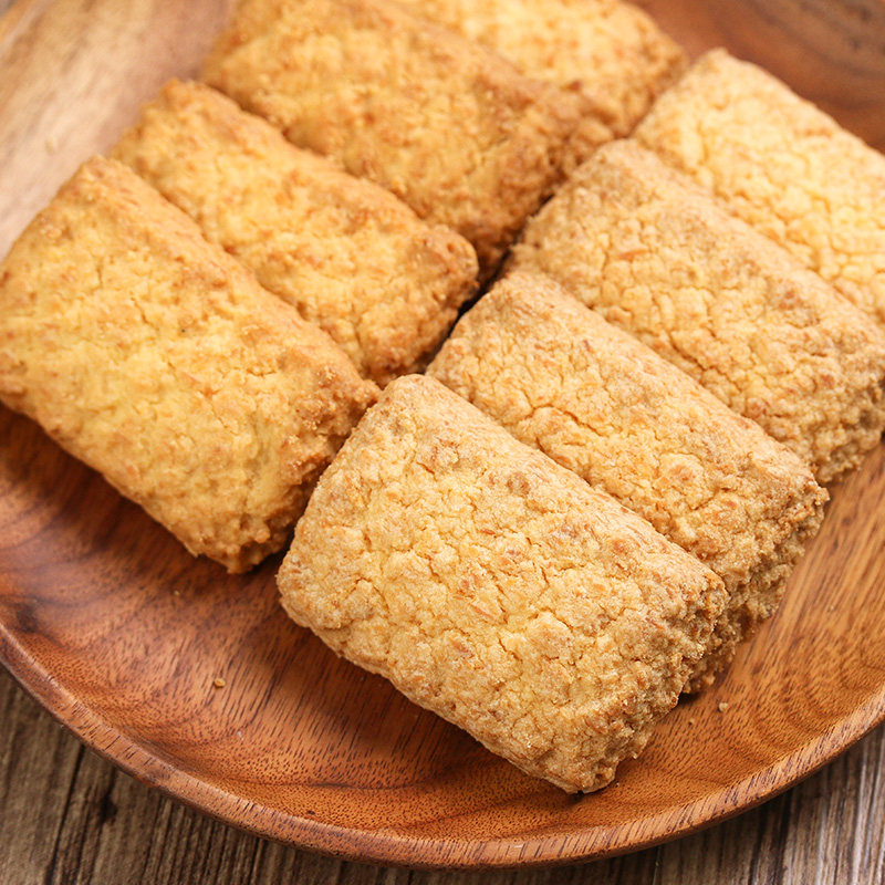 老潮夫黄油椰子酥咸蛋酥苏式糕点椰蓉曲奇休闲零食点心礼盒