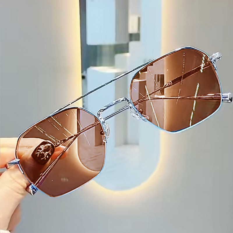 自动感光变色茶色近视眼镜男款防辐射抗蓝光疲劳平光眼睛镜痞帅潮