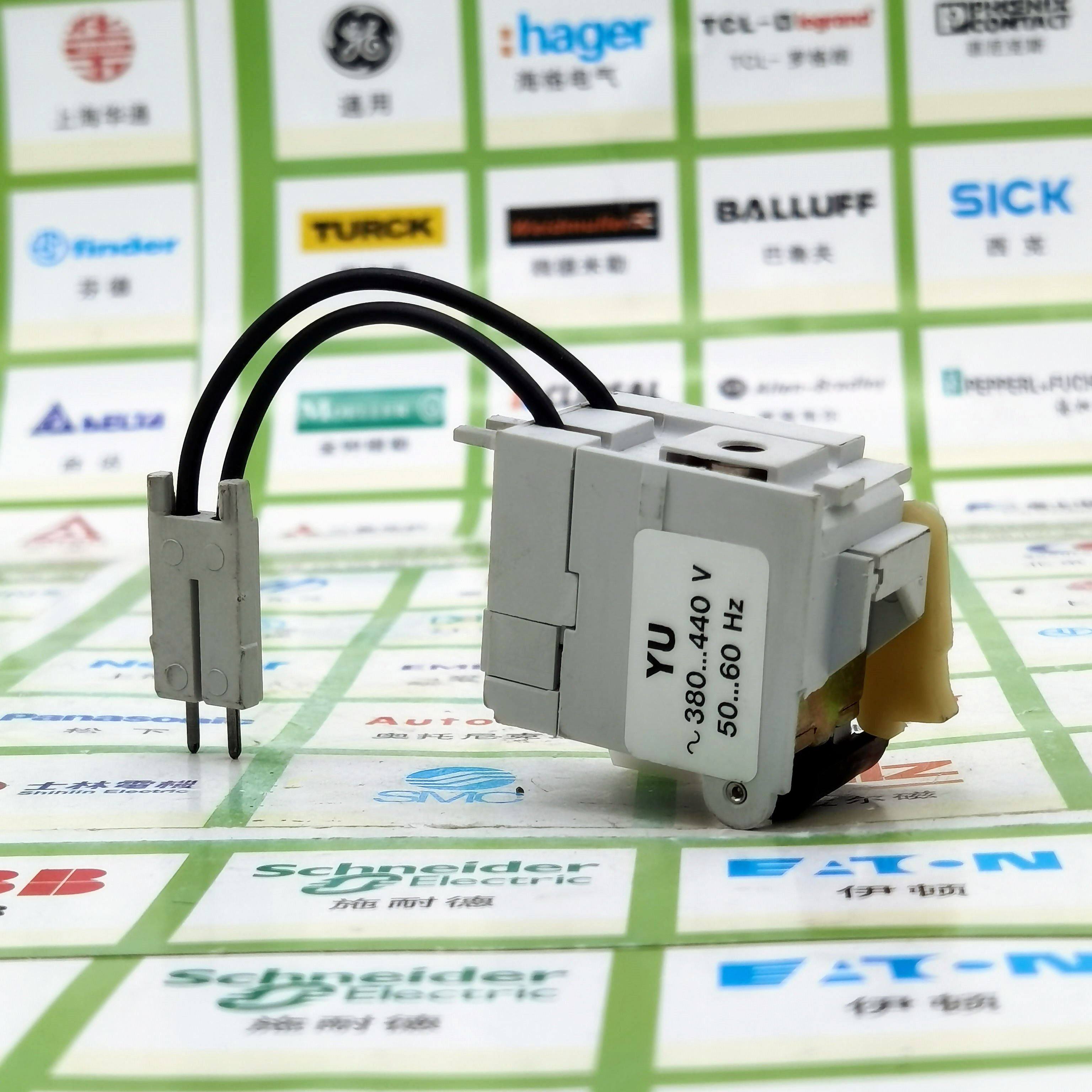 10年老店 abb yu 380-440v s3-s5 欠压脱扣器线圈 1sdao13847r1