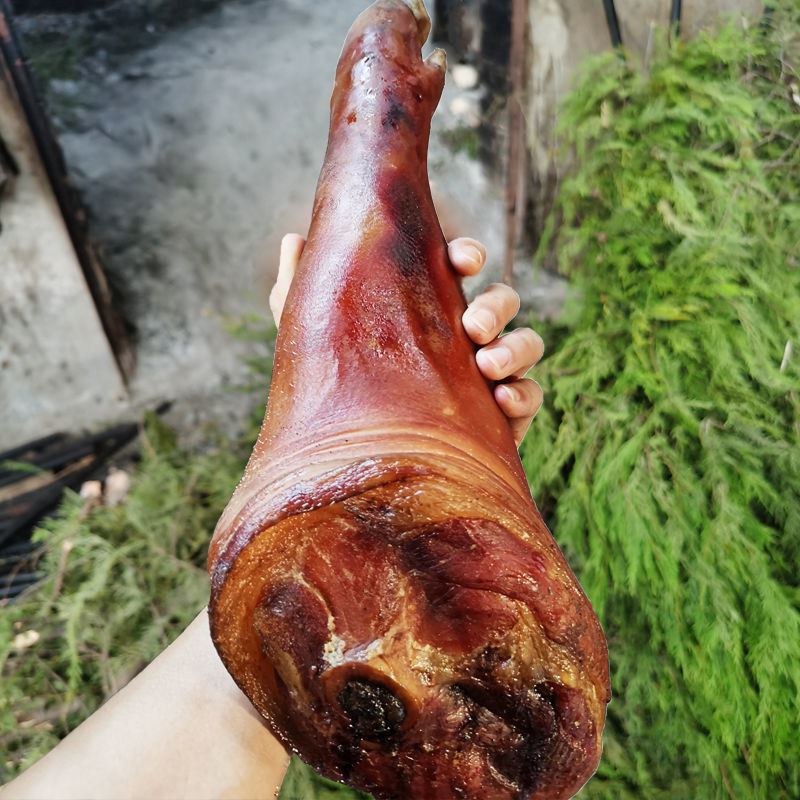 重庆特产奉节腊猪脚农家自制烟熏腊肉四川咸肉腊猪蹄前腿整只蹄子
