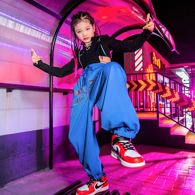 少儿时尚爵士舞服装时髦儿童街舞嘻哈裤子套装女童演出潮服衣服秋