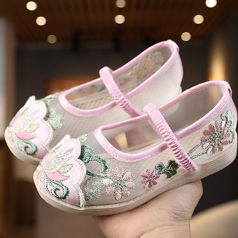 夏新款老北京儿童布鞋古代汉服鞋中国风舞蹈鞋学生表演出绣花鞋子