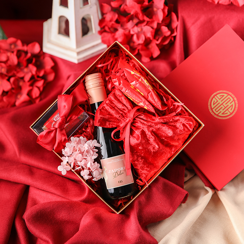 中式伴手礼中国风实用结婚回礼伴郎伴娘女礼物婚礼成品喜糖礼盒