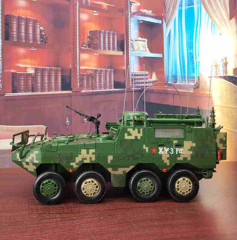 1:22 88轮式装甲无线入节点车 8x8大轮式步战车 通讯指挥车