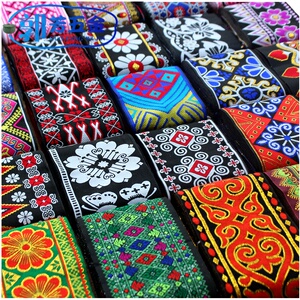 少数民族布料面料刺绣图片