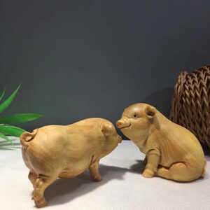 抖音新款黄杨木雕猪摆件招财创意可爱守望幸福猪摆件木质猪的工艺