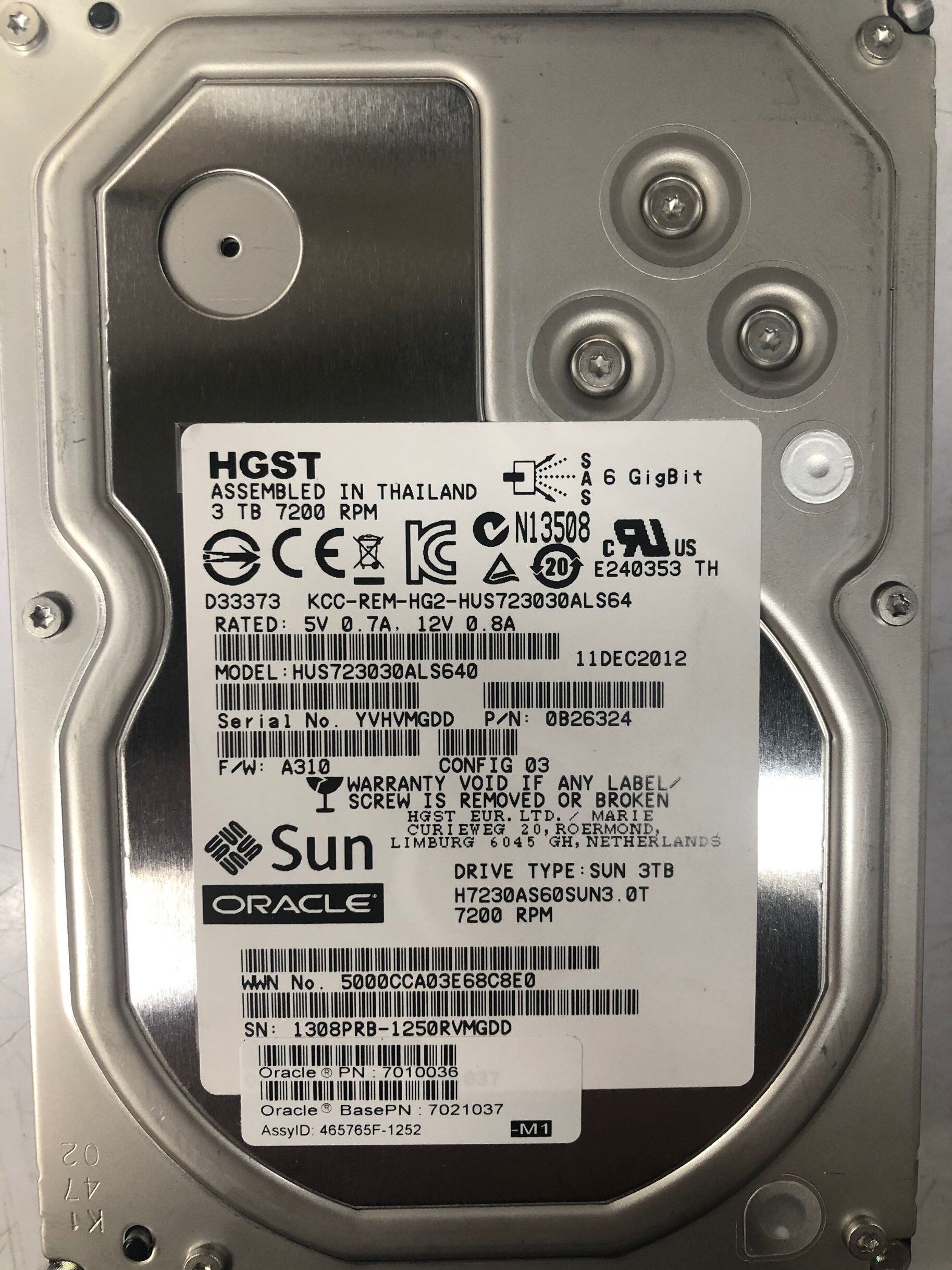 3t日立3tb服务器硬盘sas 3.5寸hus723030als640 hus724030als640