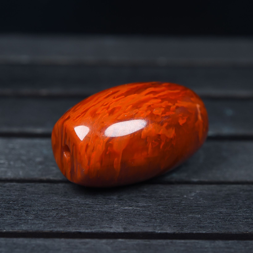 16.16g 四川九口料 南红玛瑙满色满肉火焰纹大桶珠挂件