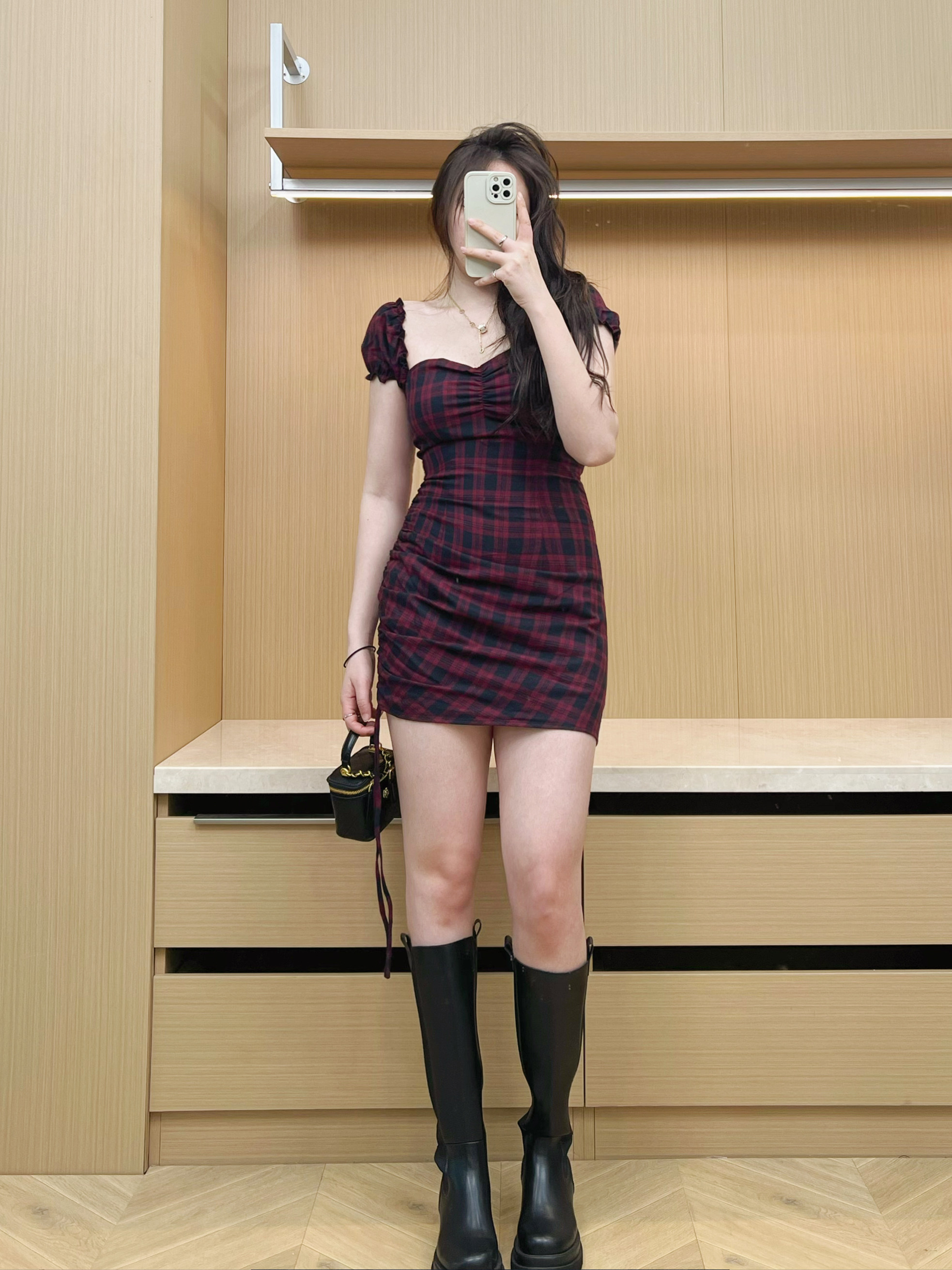 美式甜心格子连衣裙 巨鹿工作室2022夏季新款包臀裙红黑辣妹短款