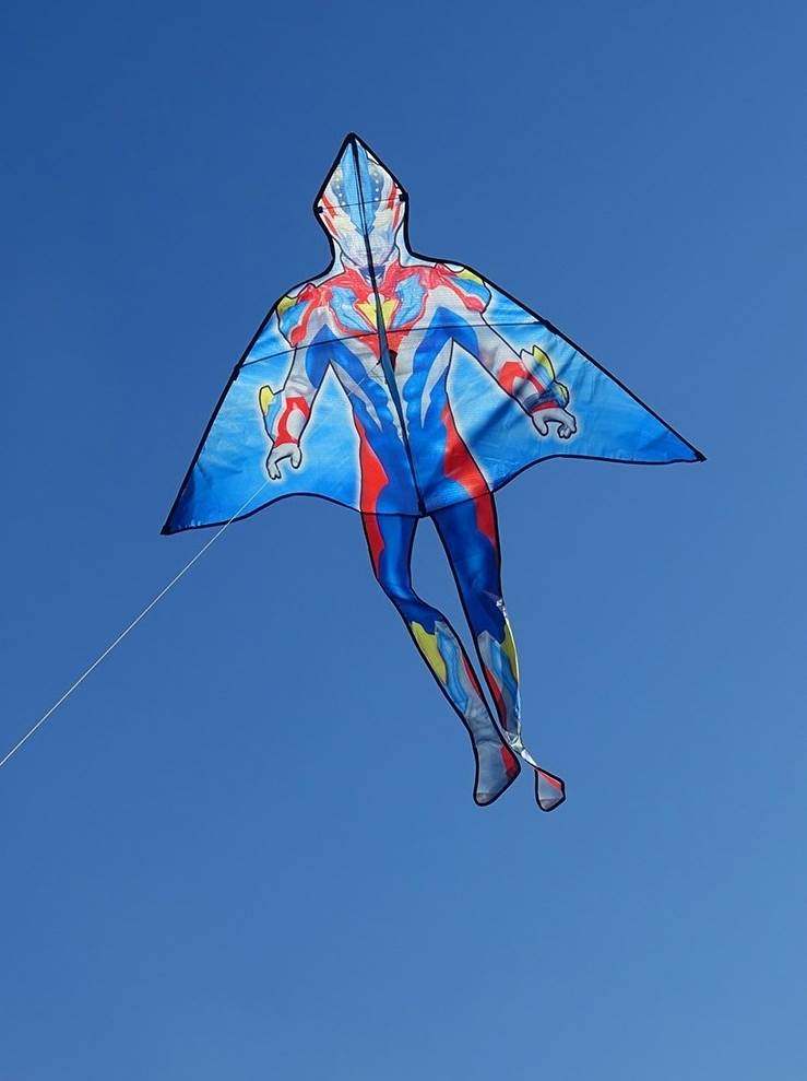 2021年新款式儿童卡通奥特曼风筝男孩三角小号潍坊微风易飞高档保