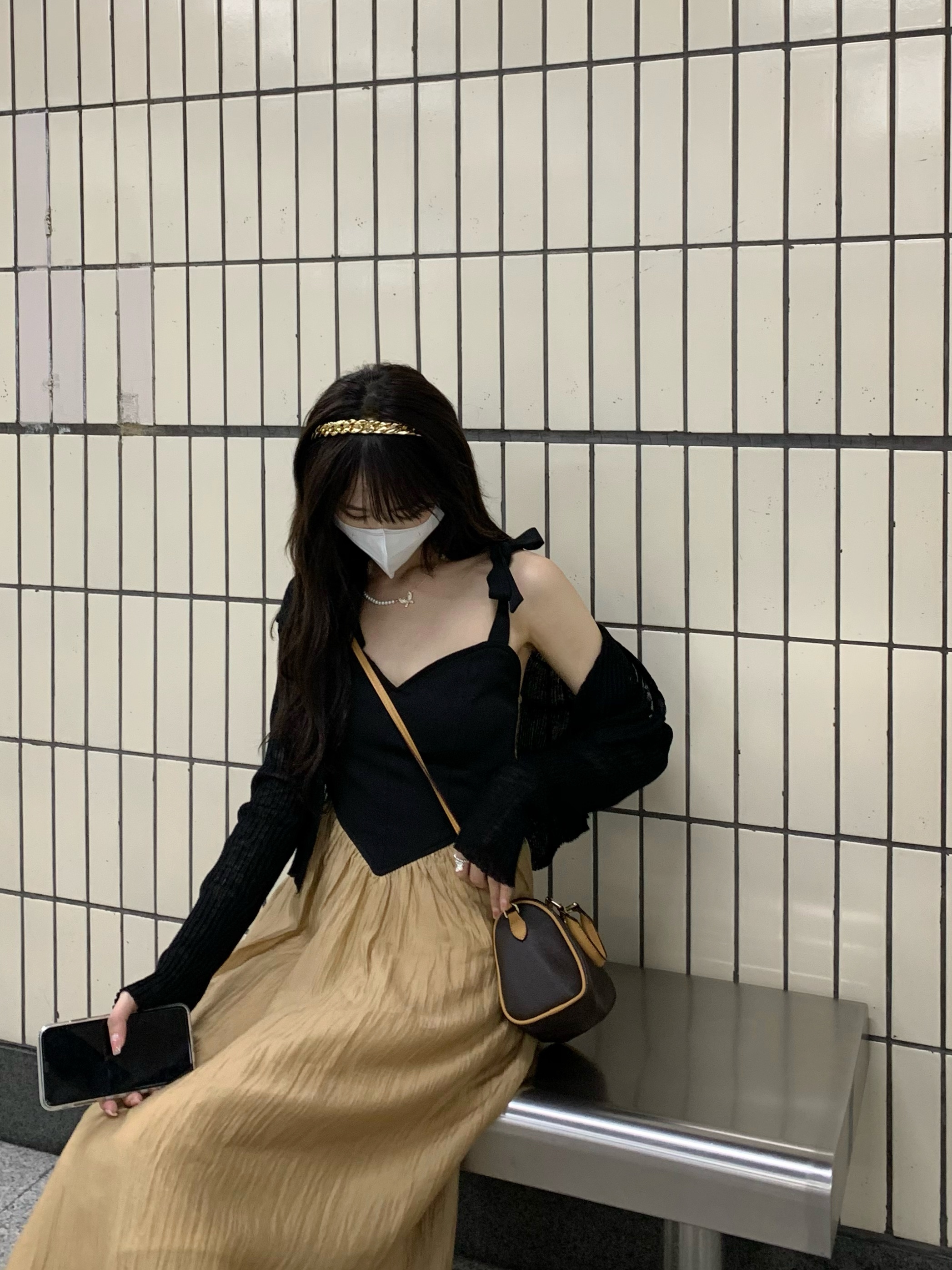 价高冷女神设计感连衣裙 黑色针织开衫,女装套装/套裙,周衣铺