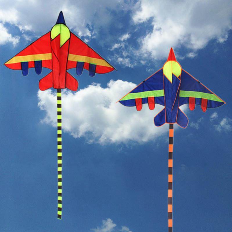 潍坊风筝批发新款145米彩色战斗飞机风筝易飞红蓝两款厂家直销