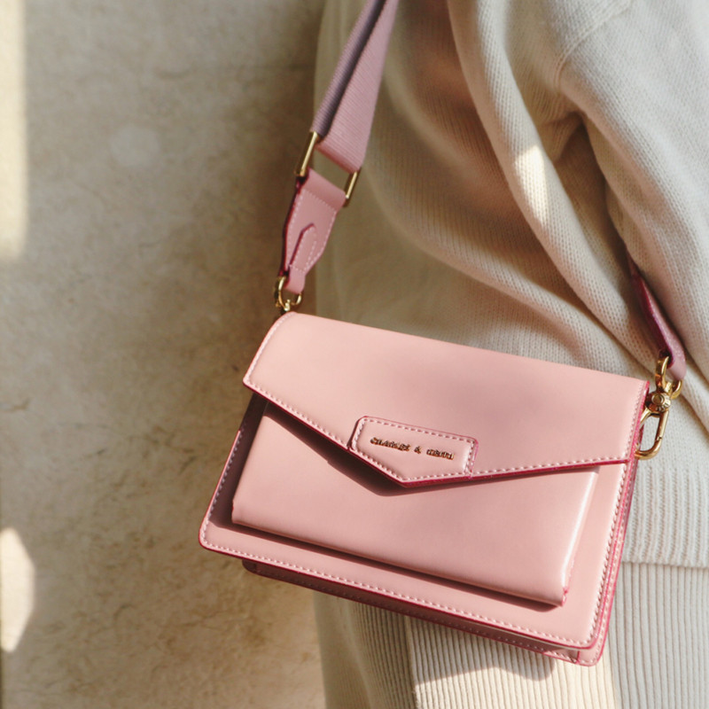 小ck信封包限定高级感邮差包2021夏季新款时尚单肩斜挎包宽带女包