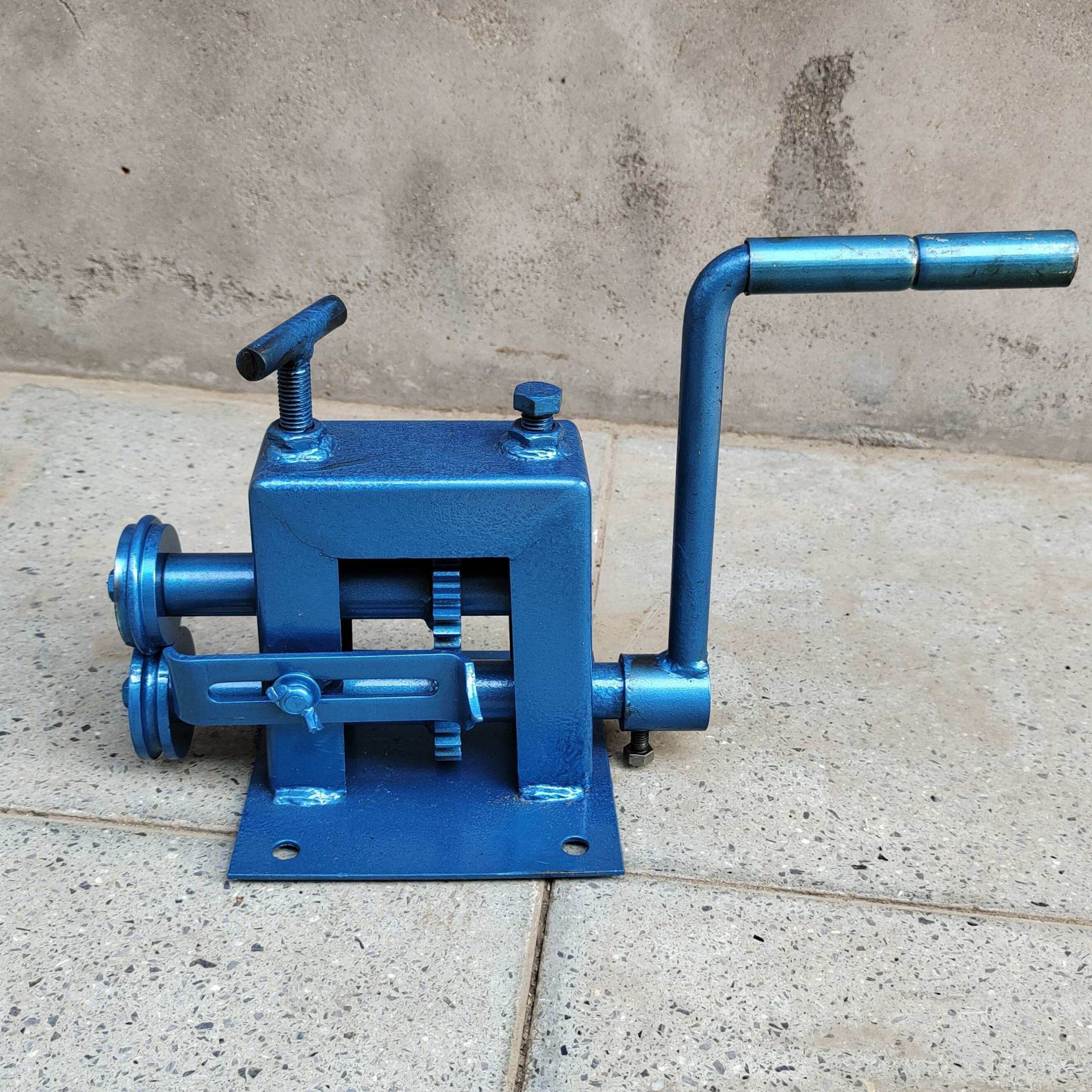 手动卷板机铝皮j卷圆机白铁皮保温压边机不锈钢卷筒机小型轧边机