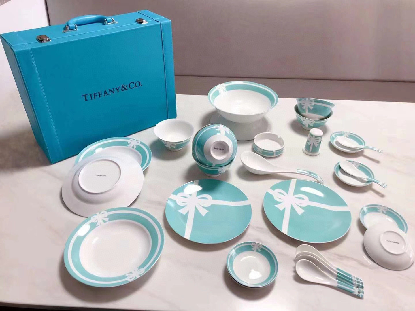 tiffany家庭大套餐具组合套装陶瓷6人用餐朋友乔迁搬新居礼物包装