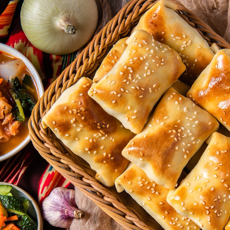 薄皮包子新疆全国各地的特色美食早餐速懒人品特产酥皮烤馕坑羊牛