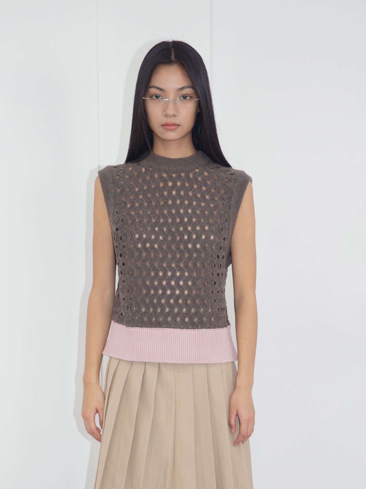 northbutsouth-knit vest  灰粉拼色手工针织工艺镂空背心马甲