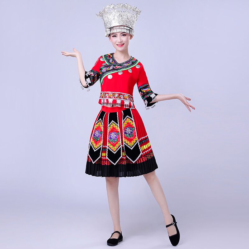 新苗族演出服土家族服装女湘西少数民族成人服装瑶族彝族舞蹈服饰