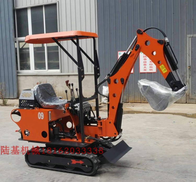 小型挖掘机08挖掘机家用挖土果园市f政园林钩机微型果园工程农用