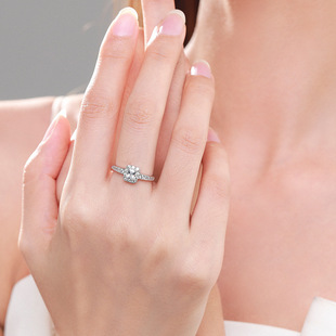 s925银戒指饰品热卖仿真钻戒时尚个性闭口指环ins网红女欧美