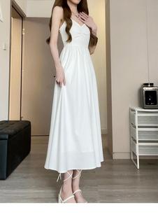 法式白色吊带连衣裙子春夏装女2024新款温柔气质收腰显瘦茶歇长裙