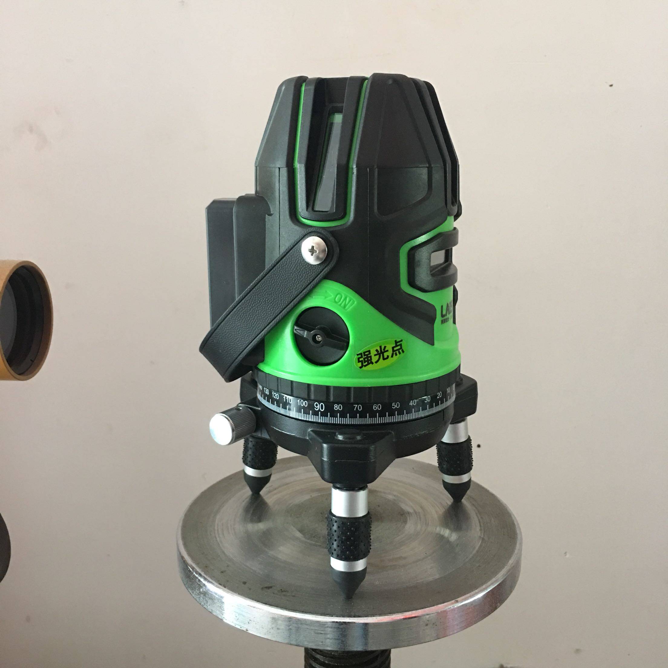 水平仪精品高度超强绿光精线自动安平室外金属罐