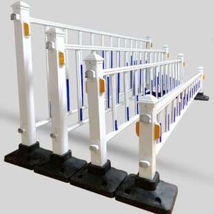 穆运道路隔离栏城市公路马路市政护栏交通设施安全防撞镀锌钢围栏