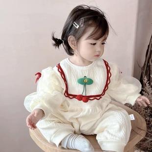 婴儿秋冬季韩版加绒女宝爬服连体衣新款满月洋气可爱保暖外出哈衣