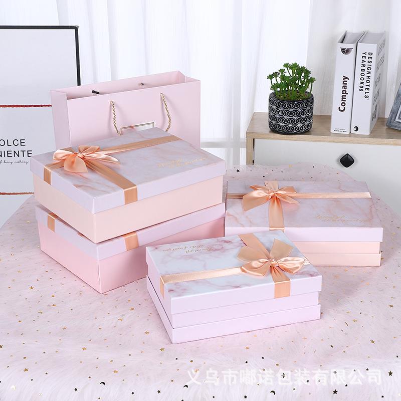礼物盒高级感粉色盒子衣服礼盒包装盒