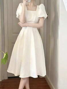 欧洲站2023新款高端白色小礼服法式赫本风盐缩连衣裙子轻奢小洋装
