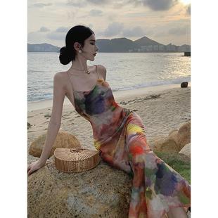 茶歇法式性感油画吊带连衣裙女夏季绝美三亚泰国海边度假沙滩长裙