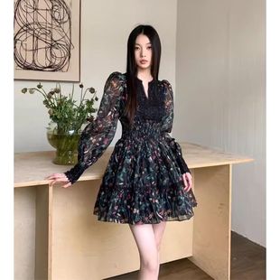 法式温柔风长袖v领连衣裙女夏季高级设计感小众短款仙女款裙子