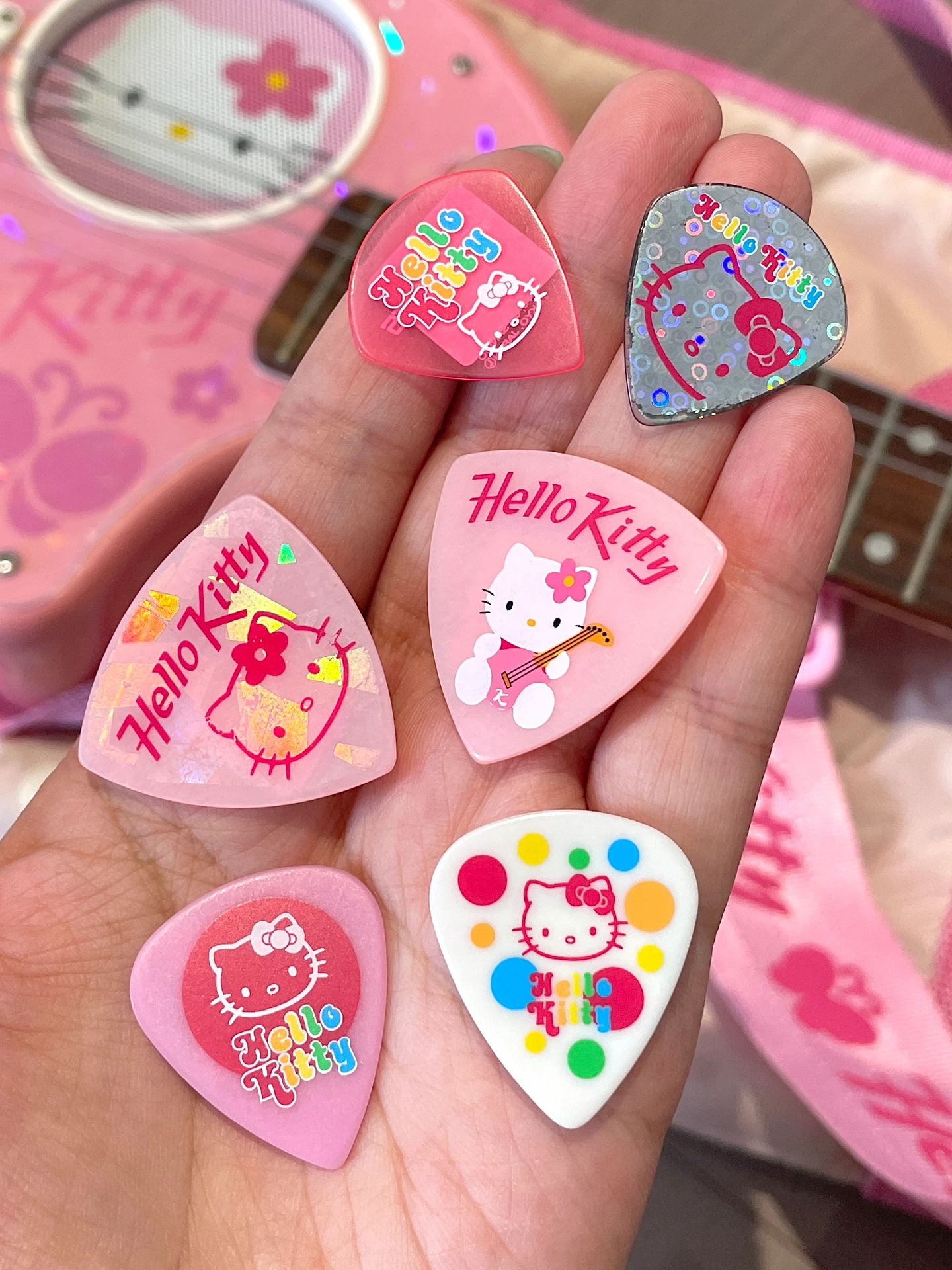 琴始煌HelloKitty海绵宝宝彩色赛电木吉他拨片吉他拨弦片吉他弹片