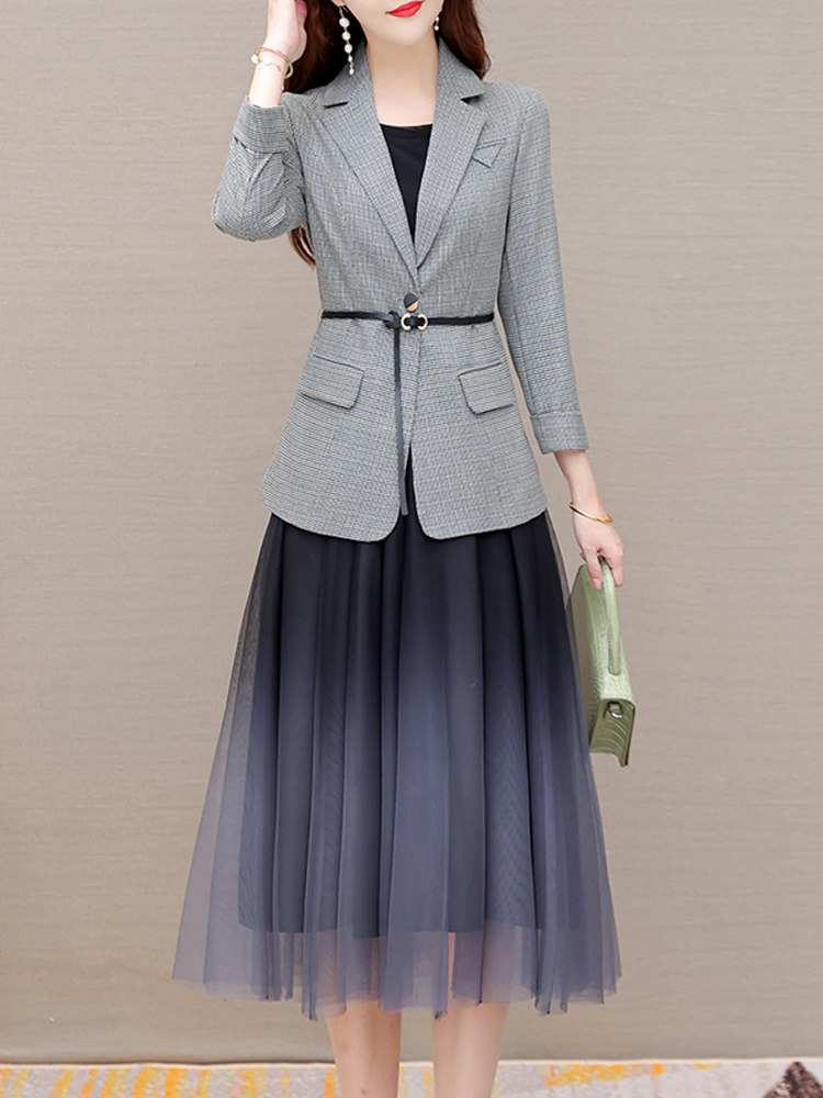 小西装裙子套装2021新款女早秋法式小众爆款两件套拼接网纱连衣裙