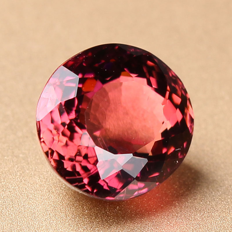 2.52克拉 天然极品红碧玺裸石戒面吊坠 火彩一流 完美切工