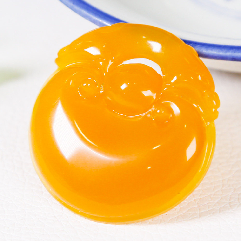 16.27g 精品鸡油黄如意挂件 黄龙玉 fz21-30