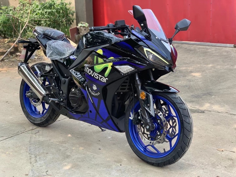 一折摩托车跑车 街车 雅马哈_全新雅马哈250cc地平线摩托车电喷水冷