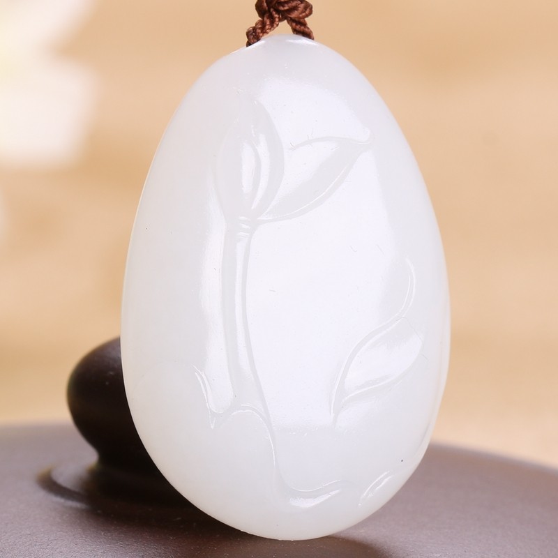 国家级玉雕大师【陈冠军】作品和田玉冰清玉洁挂件重12.3190克