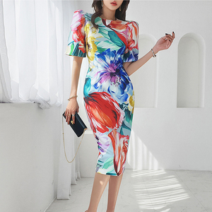 Printed slim medium length fashionable buttock dress for women