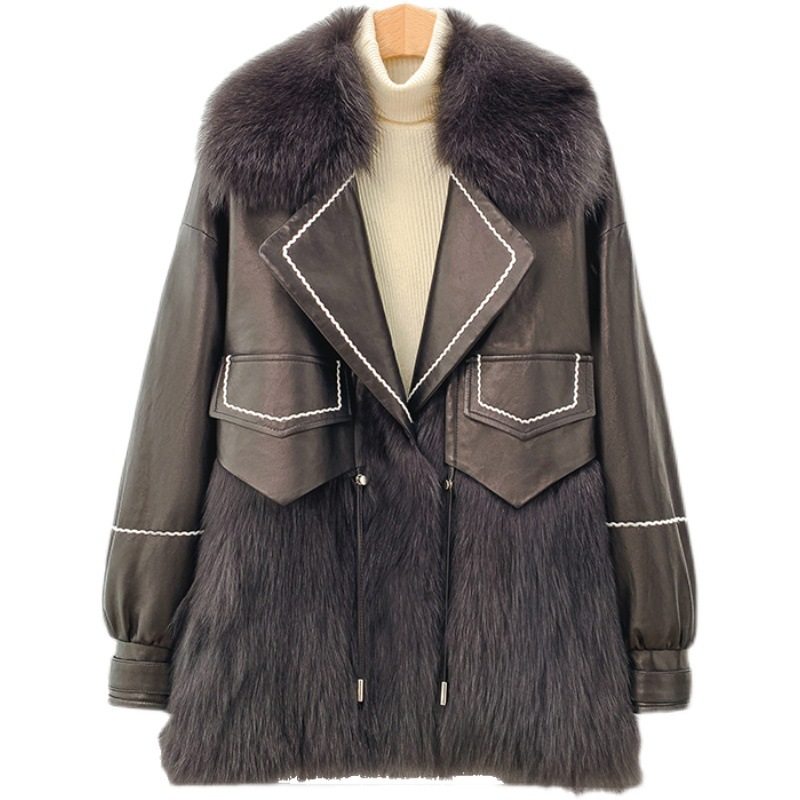 高端毛皮草外套拼绵羊皮20v21年新款拼接皮时草尚短款年轻真皮奢
