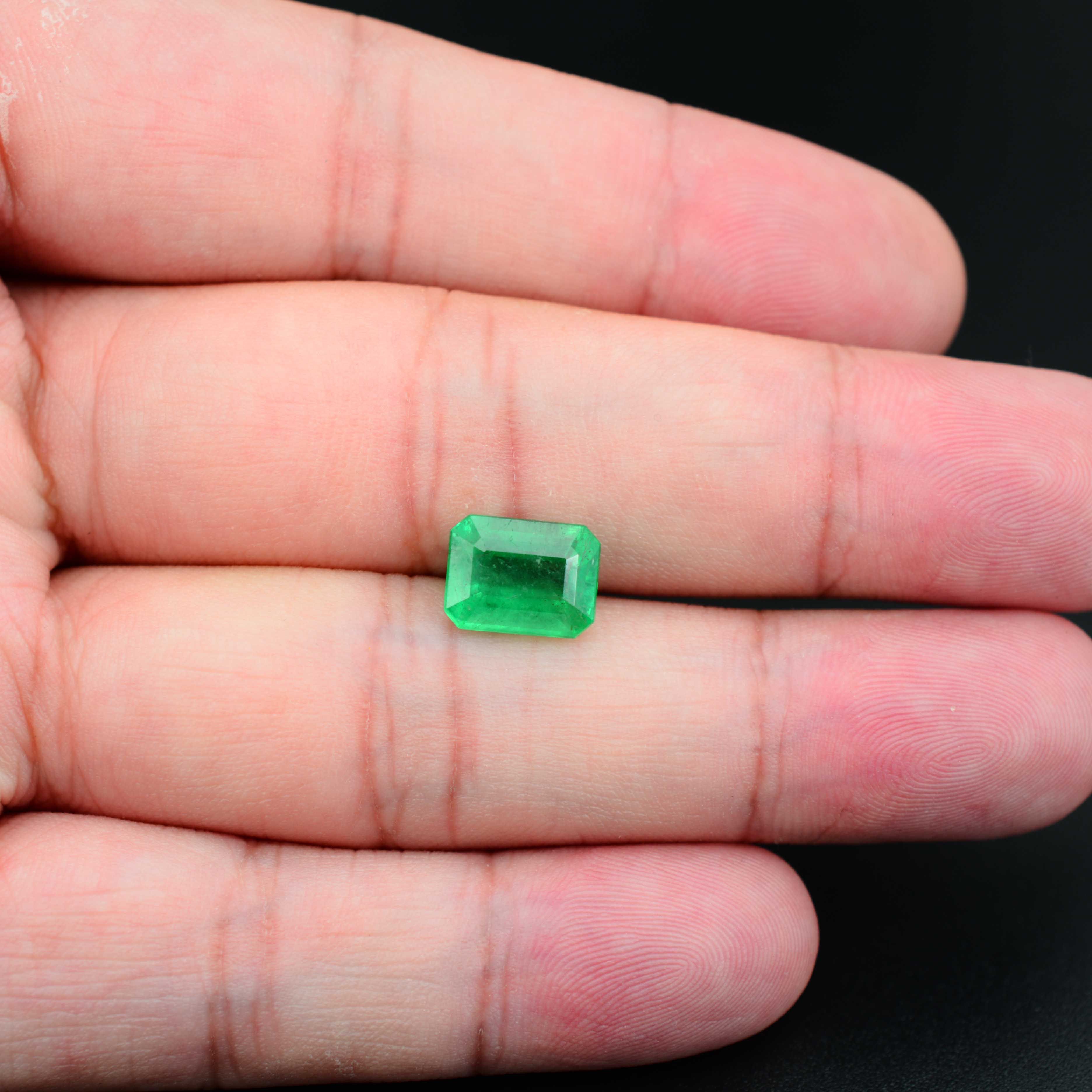 颜色翠绿 晶体好 3.09ct天然祖母绿