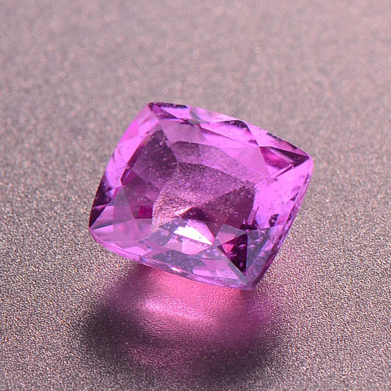 颜色漂亮 1.7ct紫粉色蓝宝石 可定制