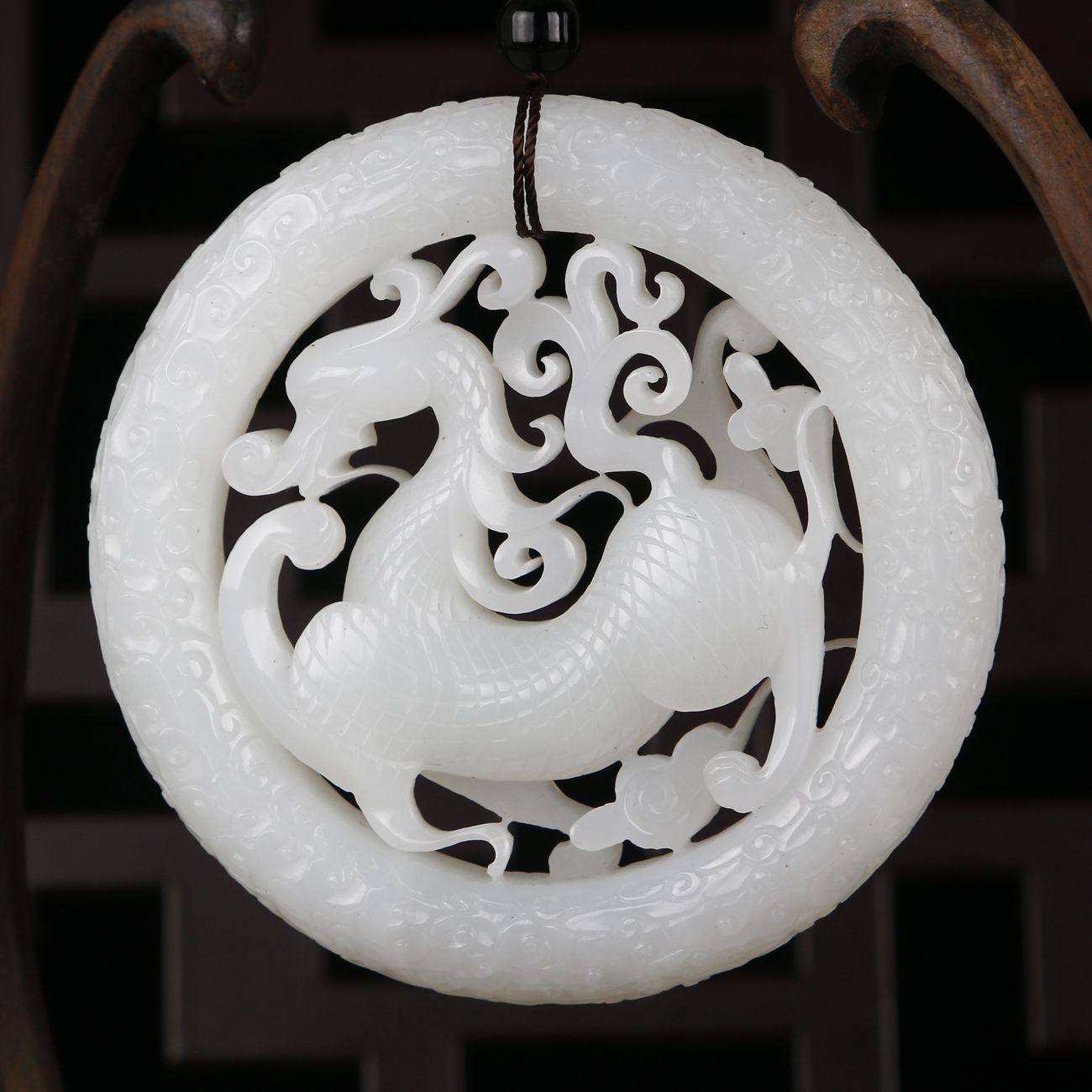 张振兴玉雕工作室 新疆和田料 羊脂白玉挂件 麒麟 103克