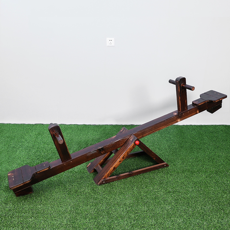 实木户外实木玩具碳烧木玩具跷跷板