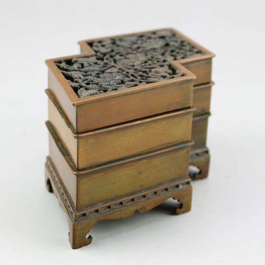 工艺美术大师陈巧生作品 精炼铜花开并蒂印香炉