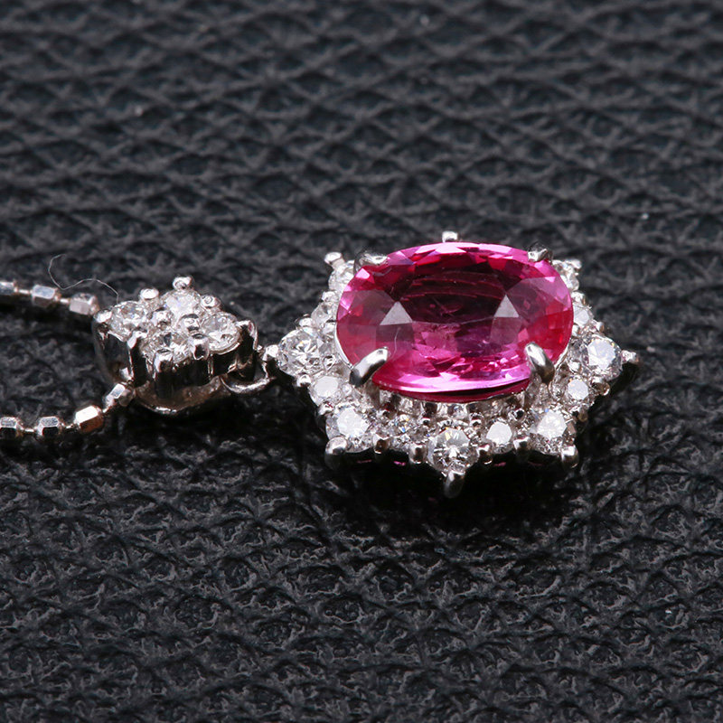 032ct绝美火彩红宝石配钻0.24ct吊坠 pt900铂金 jd48043
