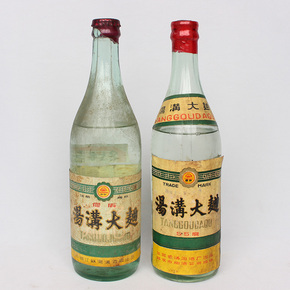 23:00成交价065300{12}(四川)1980年 60度  工农牌 泸州老窖特曲1瓶