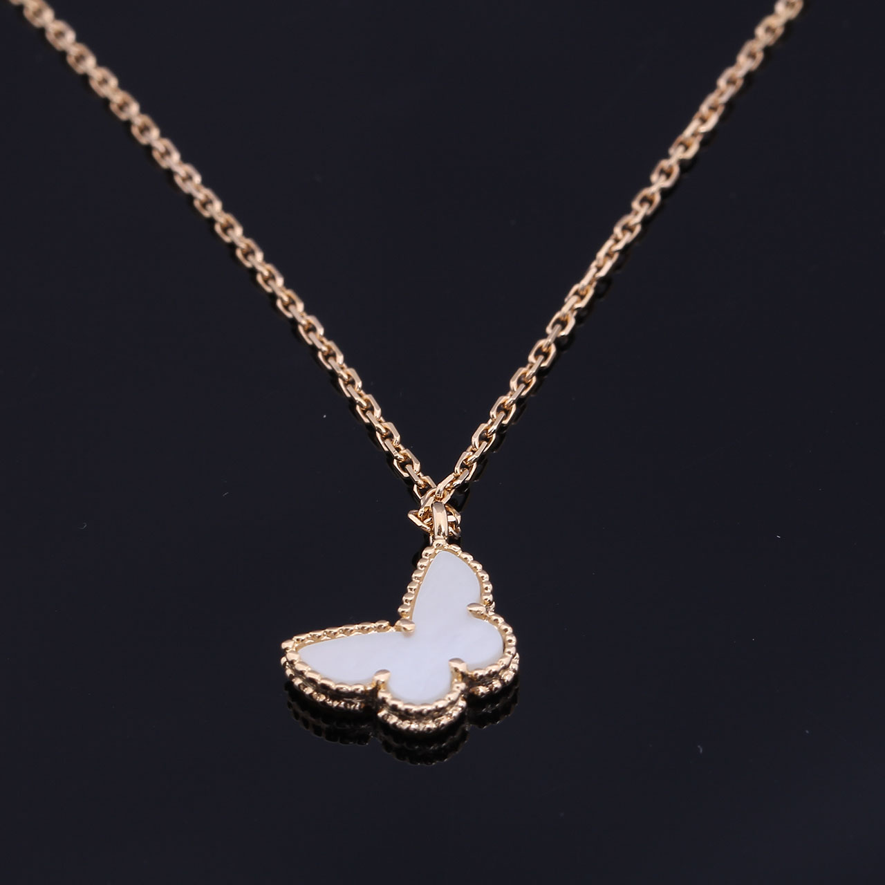 【9.0新】vca/梵克雅宝 18k金 白贝母 蝴蝶项链