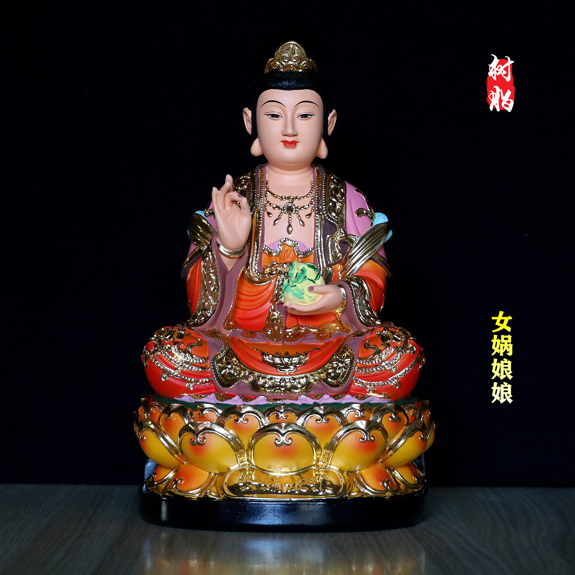 女娲神像